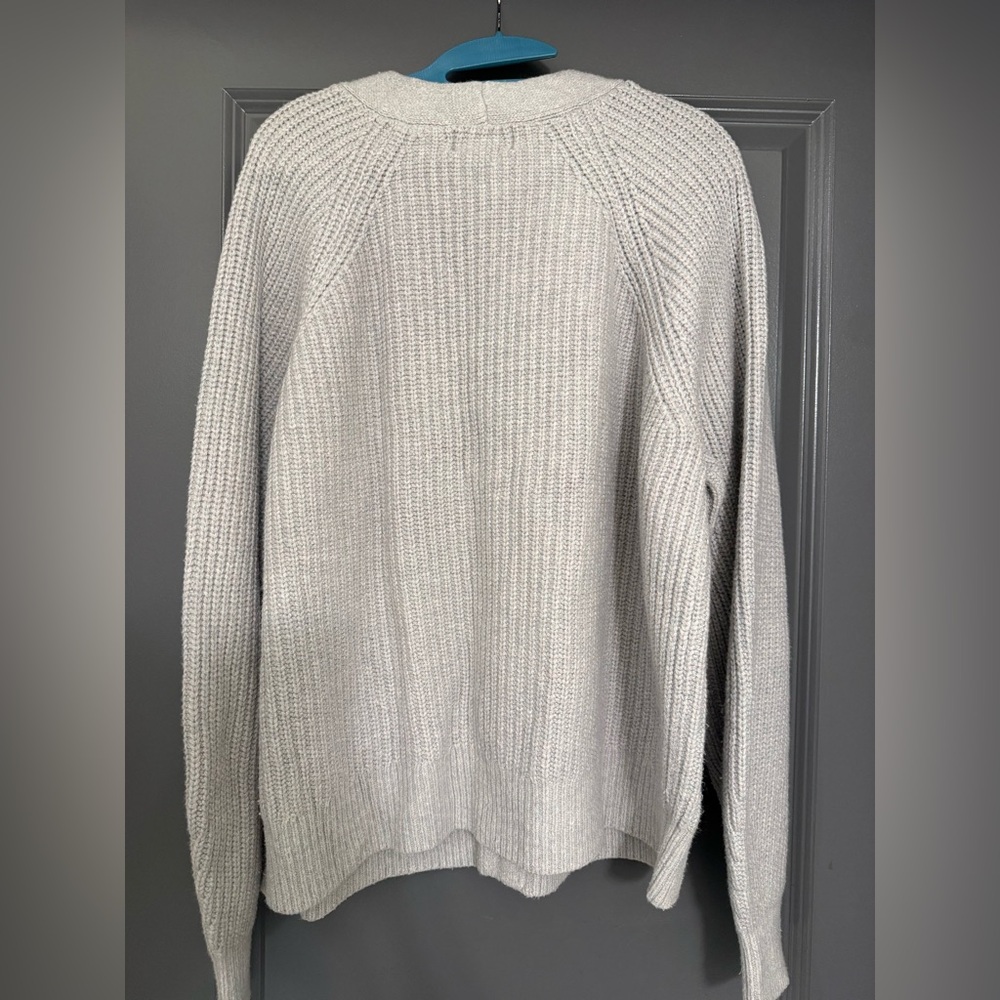 Old Navy Grey Ribbed Button Front Cardigan - Picture 4 of 5